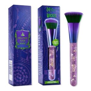 IT Brushes for ULTA x Wicked Limited-Edition Elphaba Foundation Brush